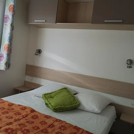 Camping Le Ragis Challans Exterior photo